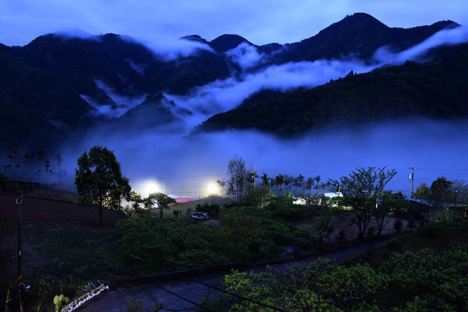 Walk Cloud Bed And Breakfast Meishan Eksteriør bilde